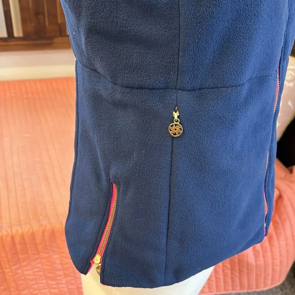 Lilly Pulitzer Brooklee Reversible Vest Pink and Blue fleece size small - Picture 10 of 16